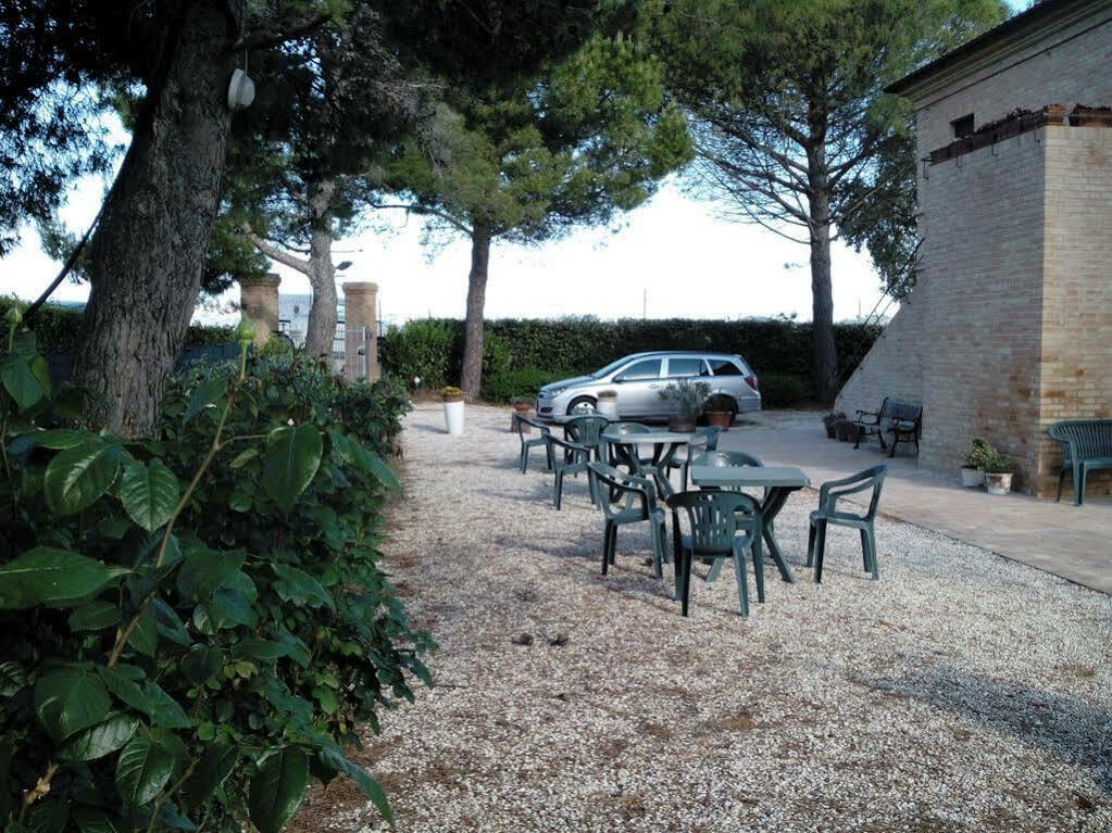 Agriturismo La Fonte Di San Girio Guest House Potenza Picena Exterior photo